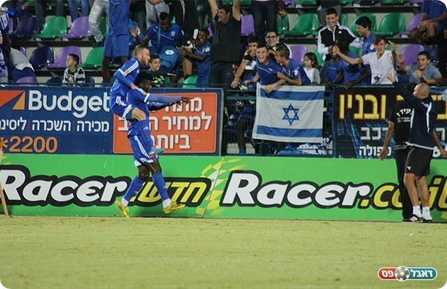 גולדמן עם קהינדה חוגגים את הראשון (עודד חסין)